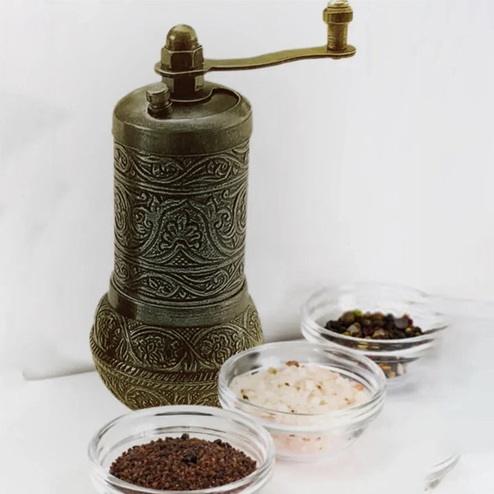 Salt, Black Pepper Grinder, Refillable Spice Grinder 4.2 in